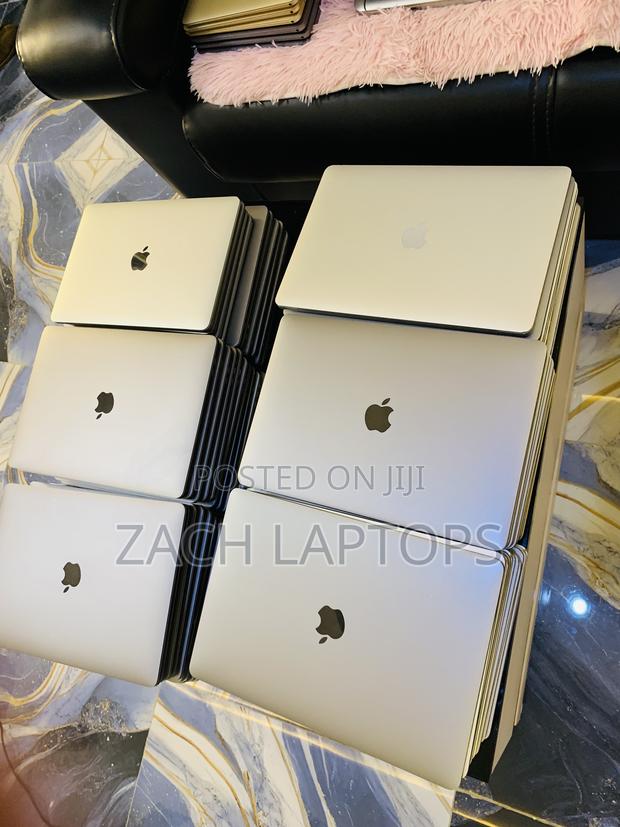 Laptop Apple MacBook Pro 2019 8GB Intel Core i5 SSD 128GB · Photo 3