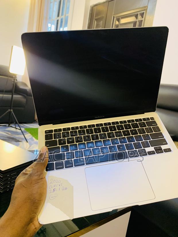 Laptop Apple MacBook Air 2020 8GB Intel Core I5 SSD 256GB · Photo 3