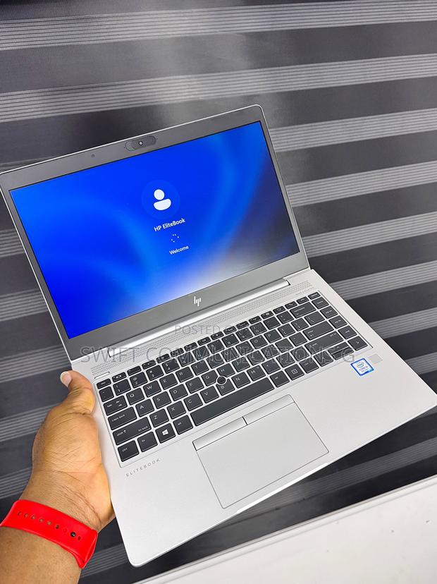 Laptop HP EliteBook 840 G5 8GB Intel Core I5 SSD 256GB · Photo 1