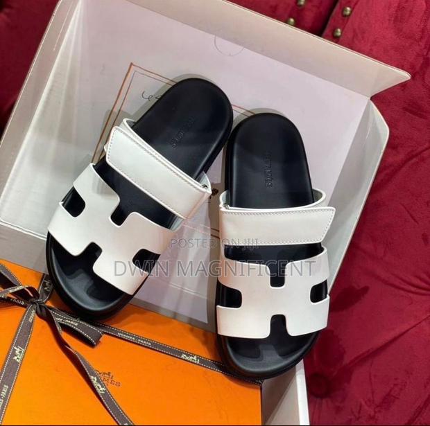 Hermès Grey H Slide Sandals – Effortless Luxury · Photo 7