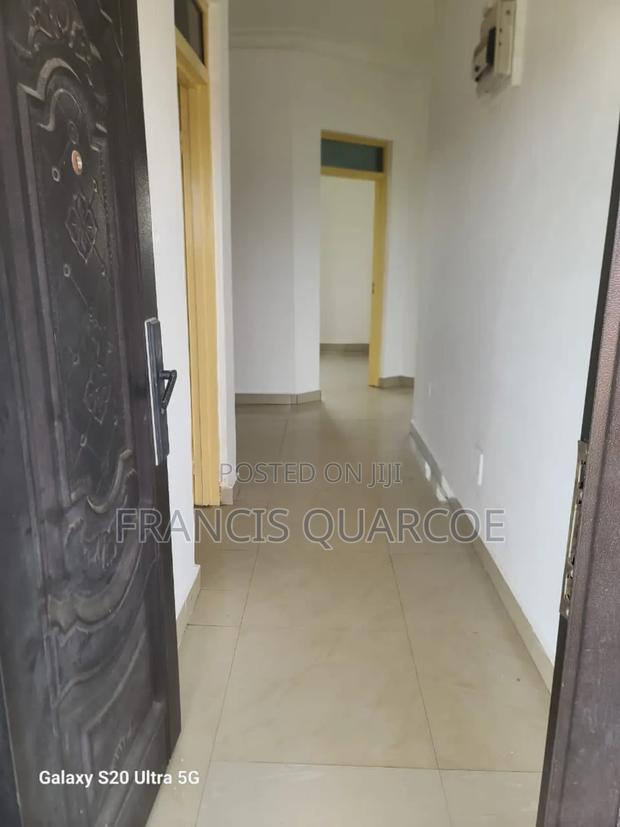 2bdrm Apartment in Francis Quarcoe, Ashomang Estate for rent · Photo 2