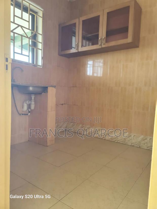 2bdrm Apartment in Francis Quarcoe, Ashomang Estate for rent · Photo 7