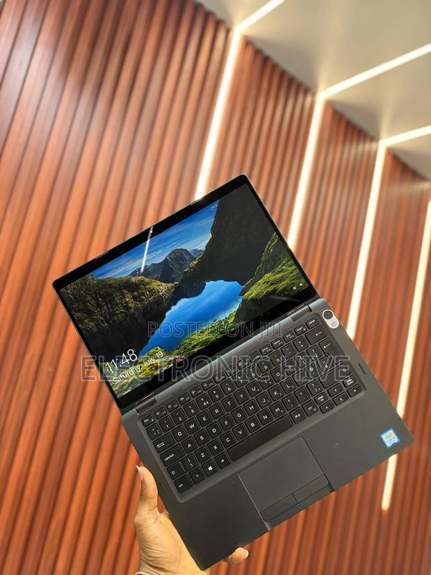 Laptop Dell Latitude 5300 8GB Intel Core I5 SSD 256GB · Photo 1