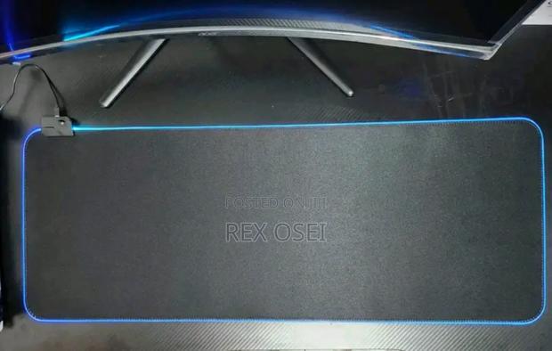 Customize RGB Mouse Mat · Photo 2