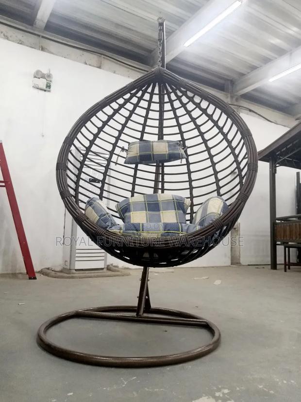 Hanging Swing Basket · Photo 2