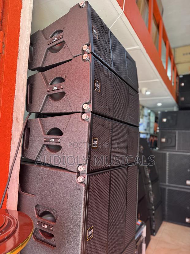 Single Bass Speaker With 3-Line Array 10- Inches · Photo 4