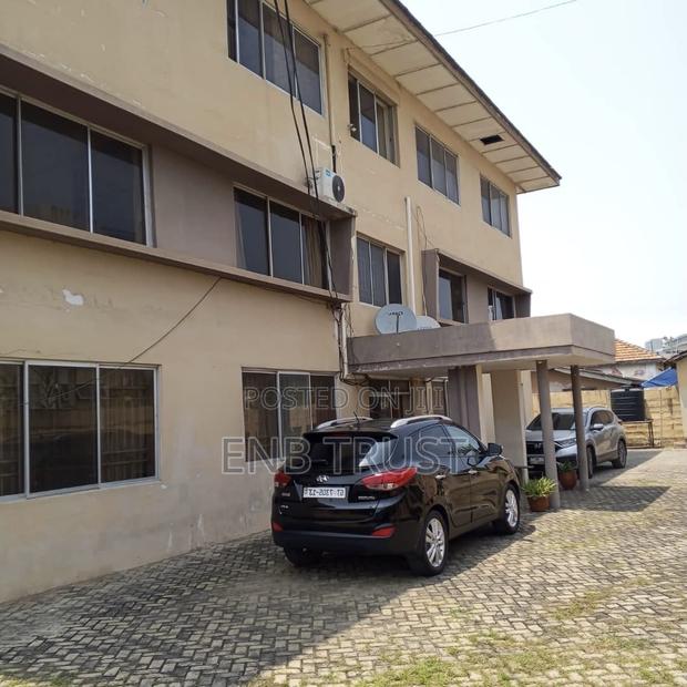 24 Bedrooms Hotel for Sale at Osu · Photo 4