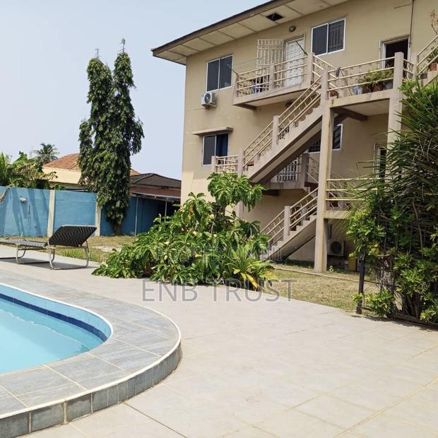 24 Bedrooms Hotel for Sale at Osu · Photo 5