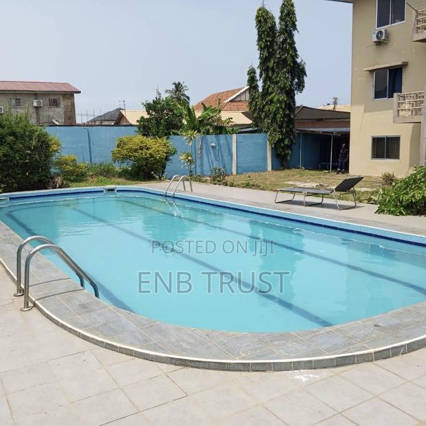 24 Bedrooms Hotel for Sale at Osu · Photo 3