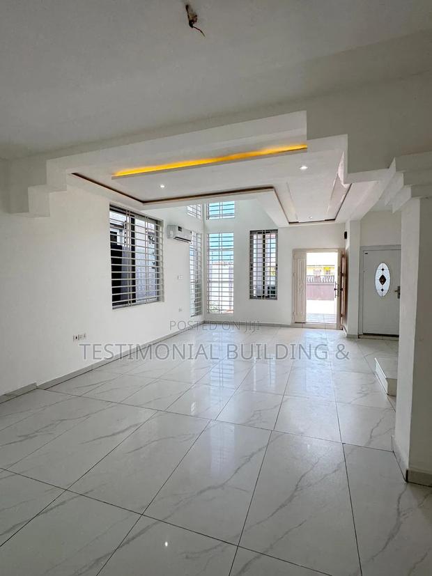4bdrm House in Testimonial Building, Lake Side Estate for rent · Photo 2