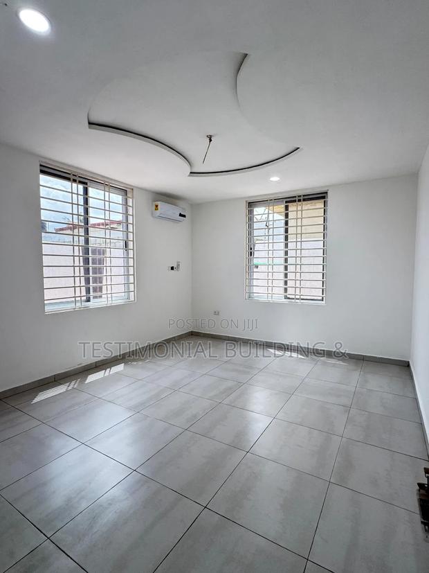 4bdrm House in Testimonial Building, Lake Side Estate for rent · Photo 3