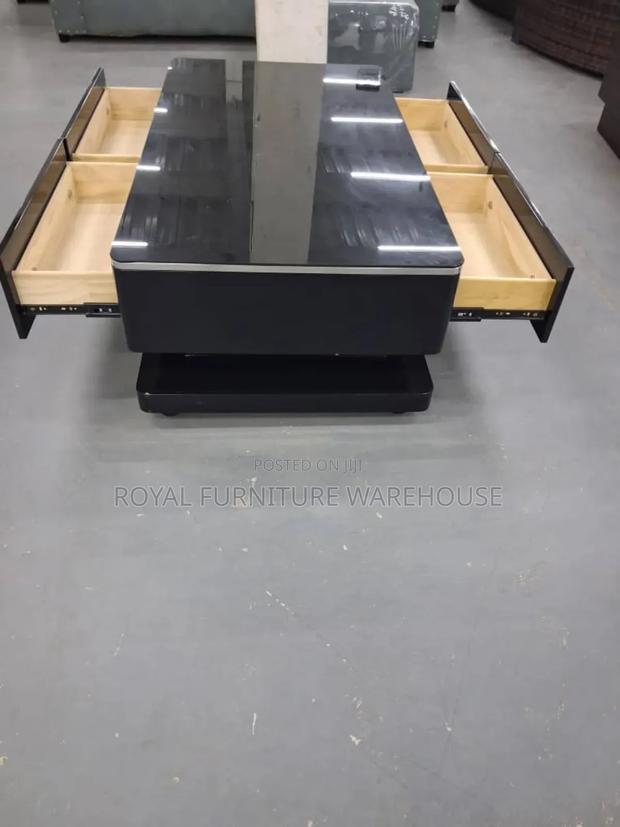 Foreign Type Center Table · Photo 6