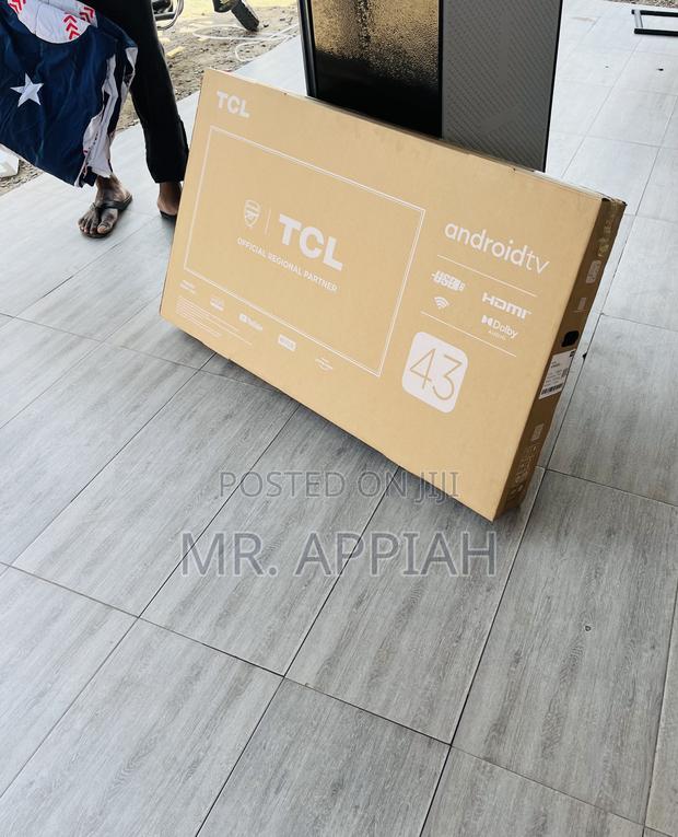 Classic TCL 43 Inch HDR Smart Screen Tv(Black) · Photo 1