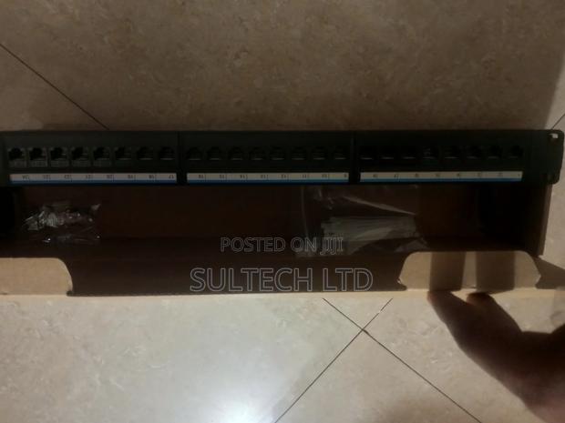 24port Rj45 To Rj45 Patch Panel · Photo 4