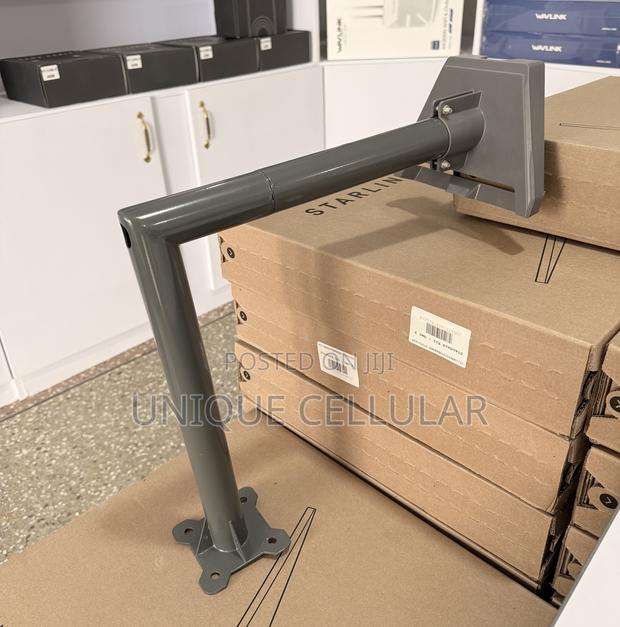 Standard Starlink Wall Mount + Dish Adapter (Imported Quality) · Photo 2