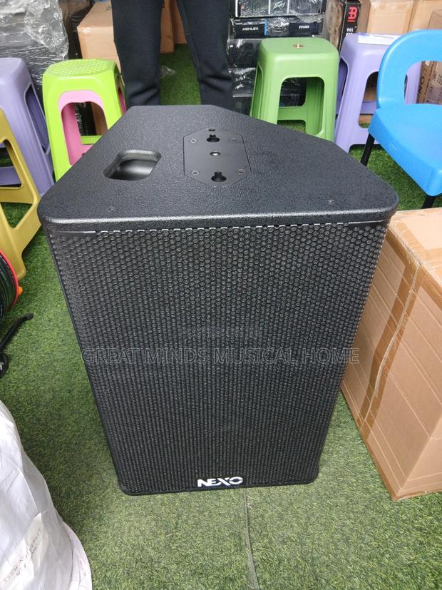 Nexo 15 Inches Stage Monitor · Photo 3