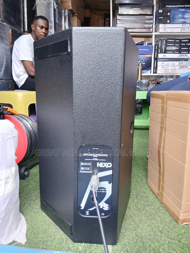 Nexo 15 Inches Stage Monitor · Photo 6