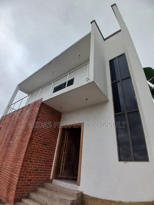 3bdrm House in Kwabenya for sale · Photo 5