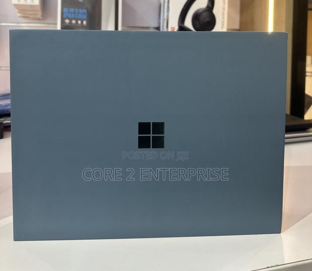 New Microsoft Surface Laptop 16GB Qualcomm Snapdragon X Plus SSD 512GB · Photo 2