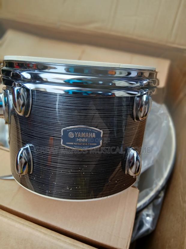 Yamaha 5 Set Drums · Photo 4