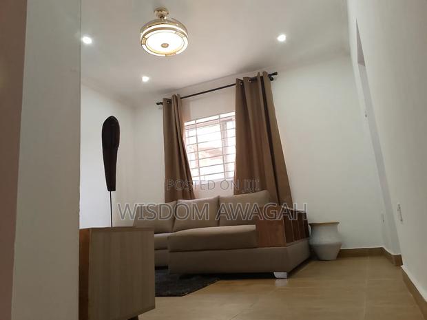 Executive Fully Furnished 1 Bedroom Airbnb · Photo 6