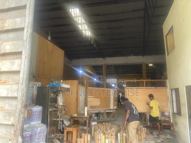 900 SQM Warehouse at Achimota for Rent · Photo 5