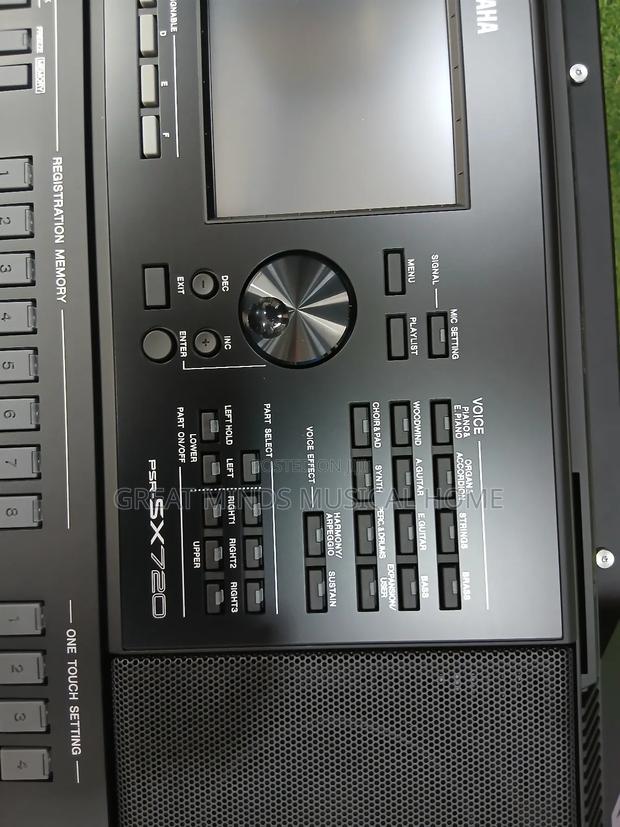 Yamaha Psr Sx 720 · Photo 4