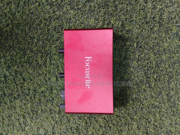 Focusrite Sound Card 4i4 · Photo 4