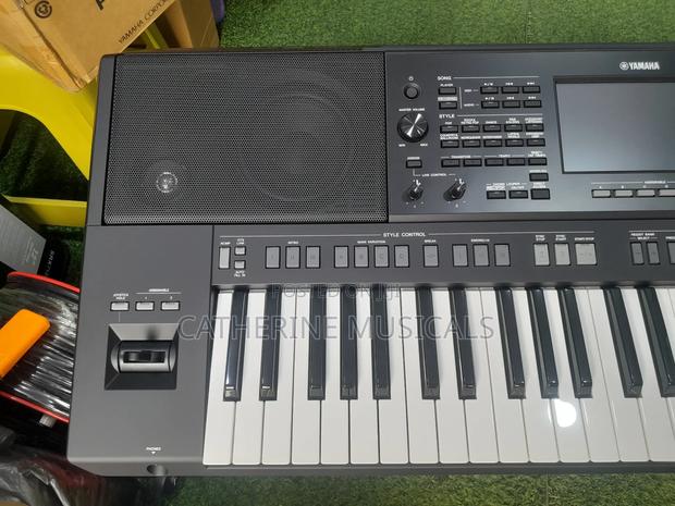PSR-Sx 720 Yamaha Keyboard · Photo 3
