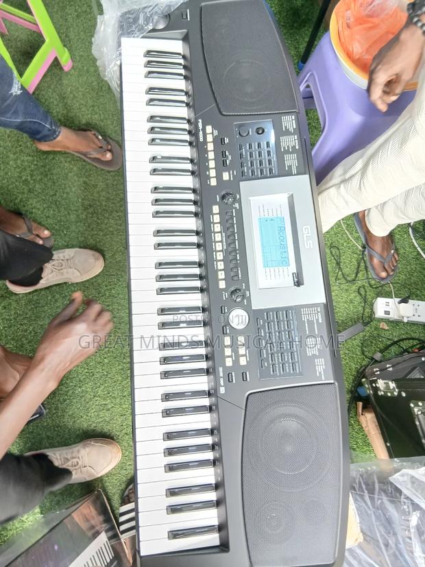 GLS PSR 493 Keyboard · Photo 3