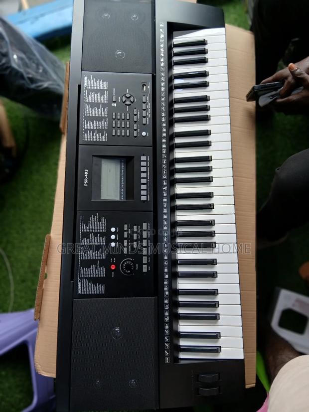 GLS PSR 493 Keyboard · Photo 5