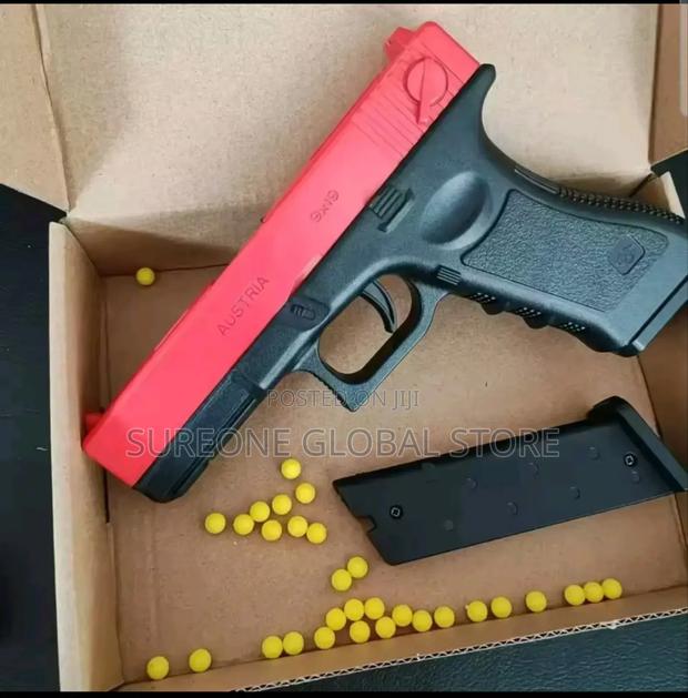 Manual Pistol Soft Bullet Toy Gun Airsoft · Photo 1