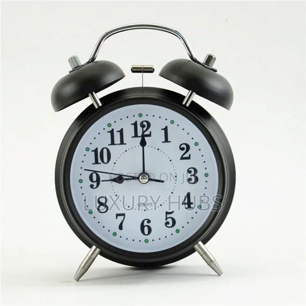 Creative Living Room Alarm/Table Clock · Photo 1