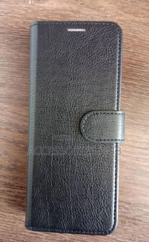 Samsung Z Fold 3,4,5 And 6 Leather Case With Protector · Photo 1