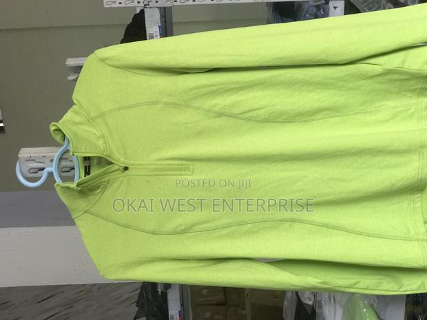Unisex Hoody · Photo 2