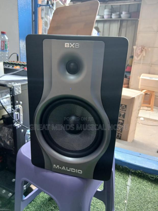 M-Audio Bx8 · Photo 1