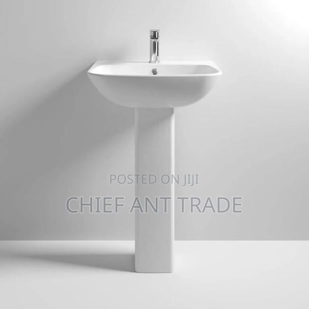White Pedestal Basin 4002 · Photo 6