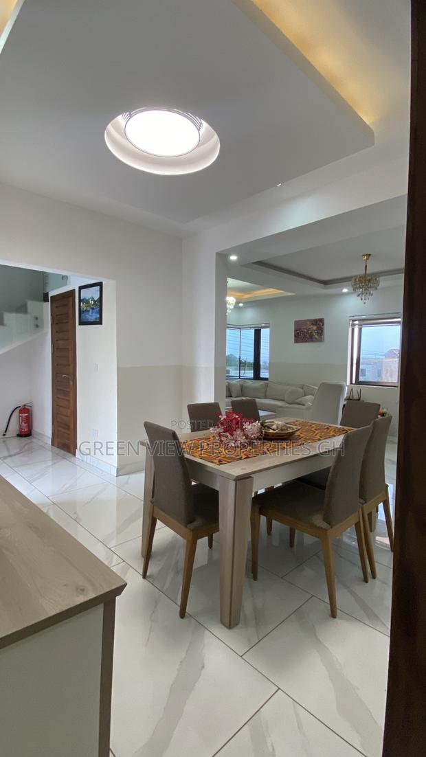 Furnished 4bdrm Duplex in West Hills Mall Area for rent · Photo 4