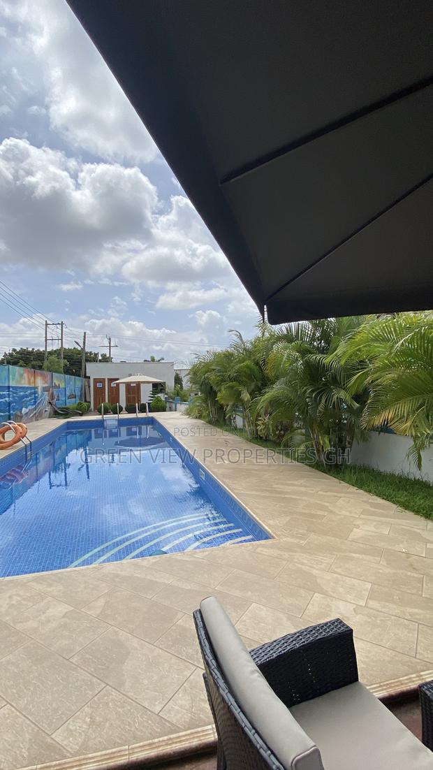 Furnished 4bdrm Duplex in West Hills Mall Area for rent · Photo 2