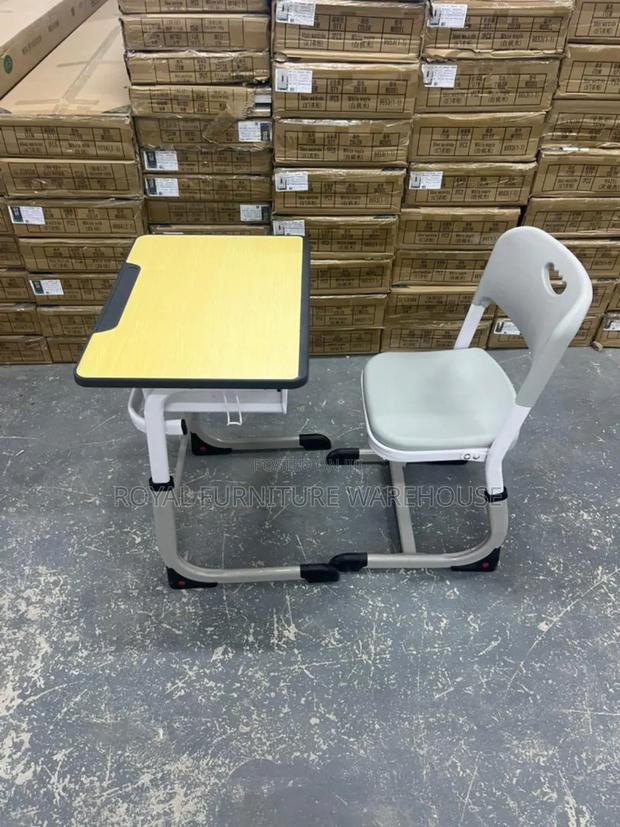 High Quality Learning Table and Chair · Photo 1