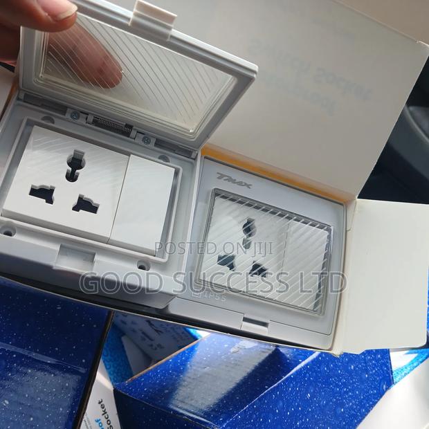 Water Proof Socket · Photo 2