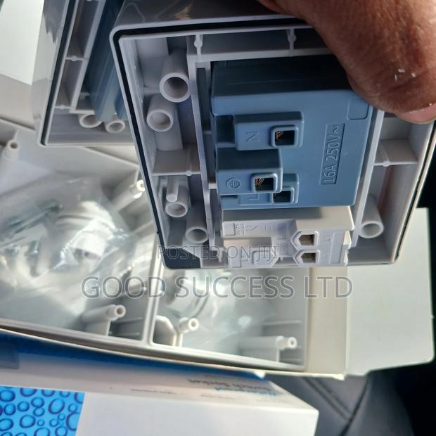 Water Proof Socket · Photo 4