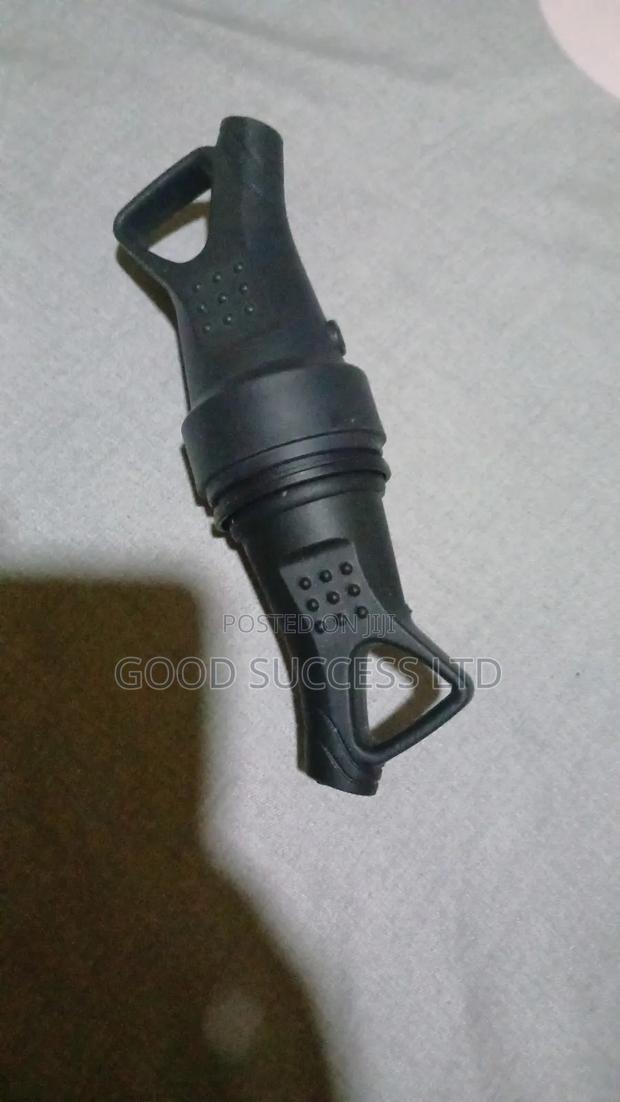 2 Pin16a Industrial Plugs · Photo 3