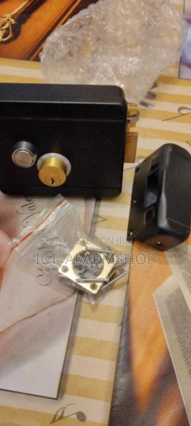 Gate Door Lock and Accessories · Photo 5