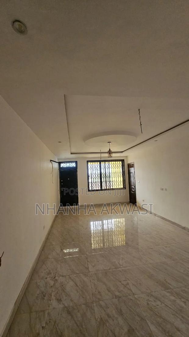 2bdrm Apartment in Lashibi Drc, Asuogyaman for rent · Photo 4