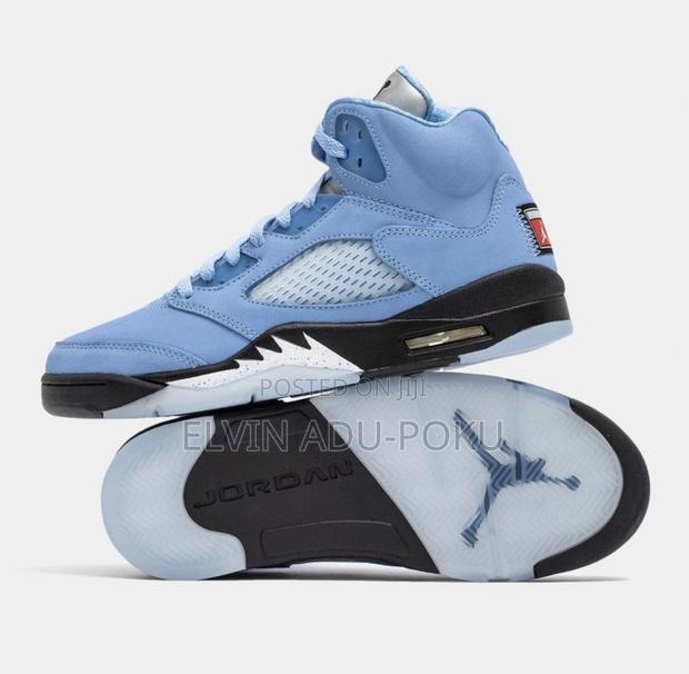 Air Jordan 5 "Unc University Blue" Sneakers · Photo 2
