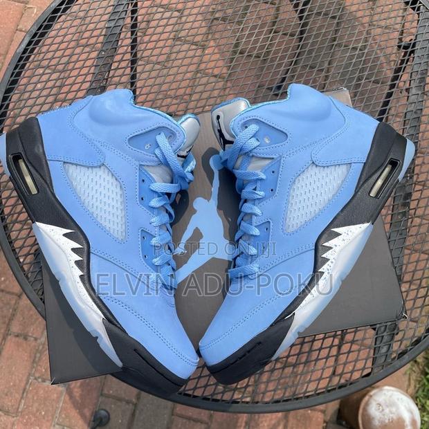 Air Jordan 5 "Unc University Blue" Sneakers · Photo 1