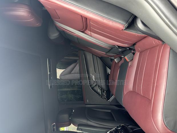 Land Rover Range Rover Sport SV Edition One Flux Silver 2024 Gray · Photo 7