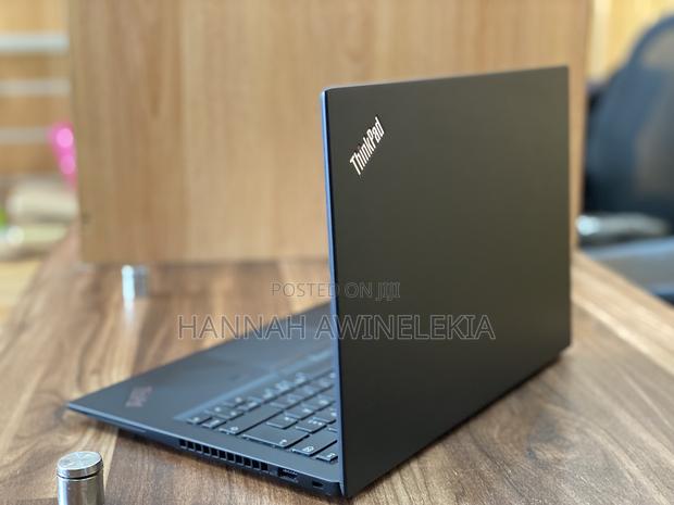Laptop Lenovo Thinkpad T14s Gen 1 16GB Intel Core I7 SSD 512GB · Photo 2