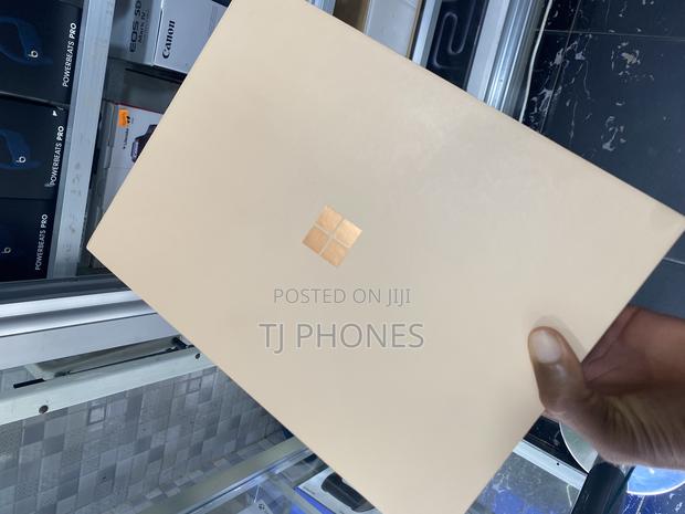 New Microsoft Surface Pro 512 GB Yellow · Photo 1